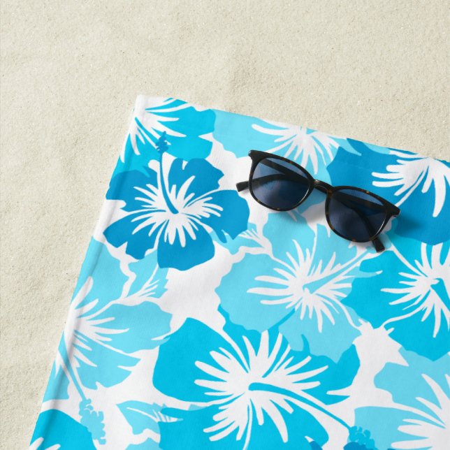 Epic Hibiscus Hawaiian Floral Aloha - Turquoise Beach Towel (In Situ)