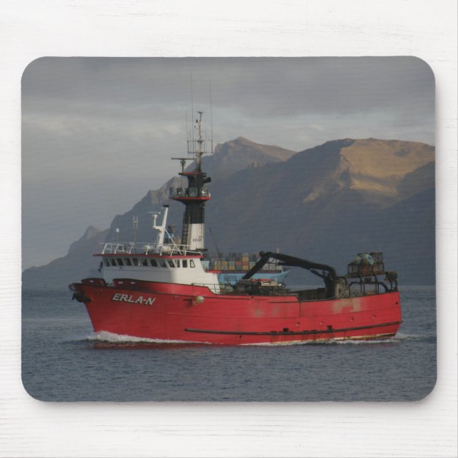 Erla N, Crab Boat in Dutch Harbour, Alaska Mouse Mat (Front)