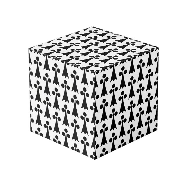 Ermine Pattern, Mediaeval Pattern, Black on White Cube (Front Angled)