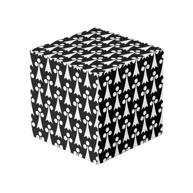 Ermine Pattern, Mediaeval Pattern, White on Black Cube (Front Angled)