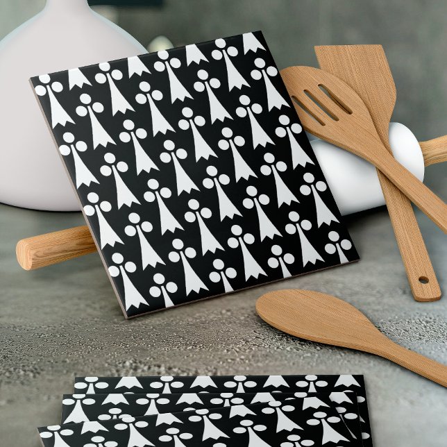Ermine Pattern, Mediaeval Pattern, White on Black Tile (Creator Uploaded)