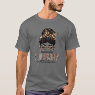 ESOL Teacher Messy Bun Leopard Teaching On Twosday T-Shirt