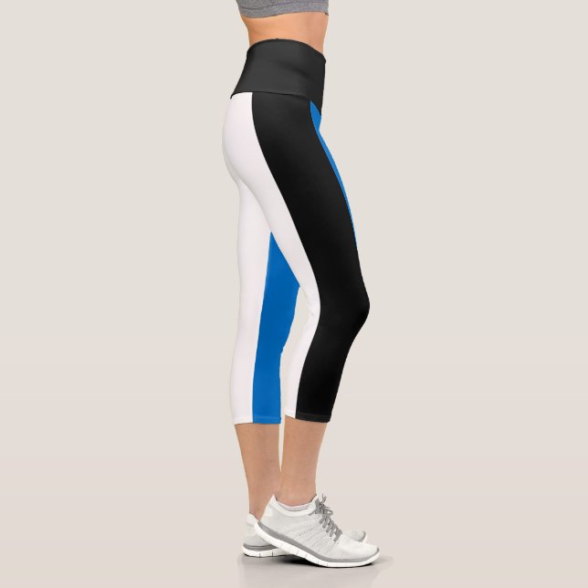 Estonia Flag Capri Leggings (Right)