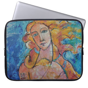 “Eternal beauty” padded laptop marries Sleeve