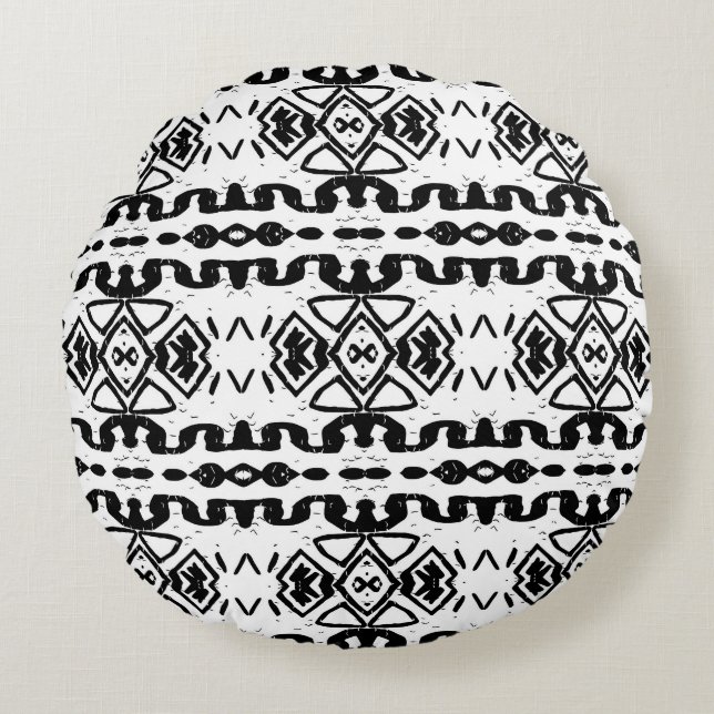 Ethnic Aztec, Vintage Striped Pattern. Round Cushion (Front)
