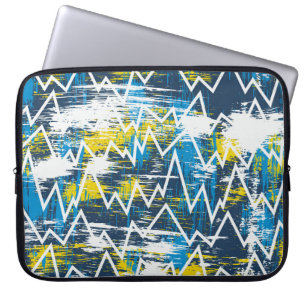 Ethnic boho seamless pattern. Zigzag pattern. Scri Laptop Sleeve