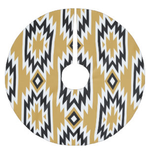 Ethnic boho: vintage geometric pattern. brushed polyester tree skirt