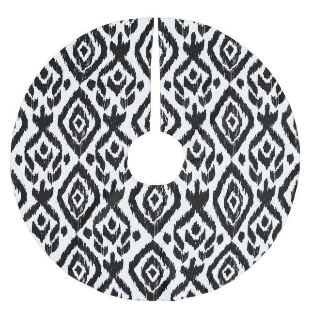 Ethnic hand-drawn, wrapping print pattern. brushed polyester tree skirt (Front)