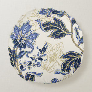 Ethnic seamless pattern with Indian ornament. Vint Round Cushion