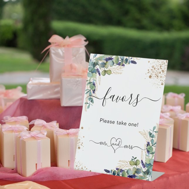 Eucalyptus greenery wedding favours guests pedestal sign (Creator Uploaded)