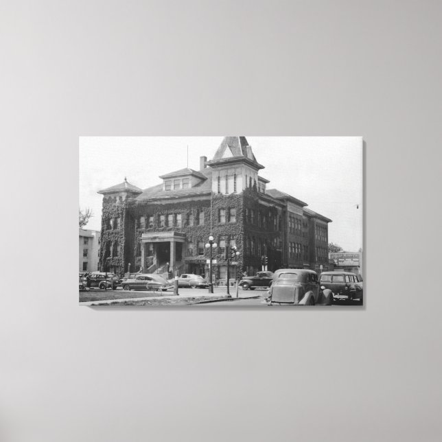 Eugene, Oregon Scene with City Hall Photograph Canvas Print (Front)