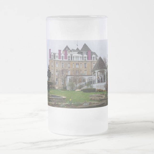 Eureka Crescent Frosted Glass Beer Mug (Center)