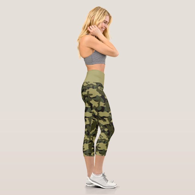 Euro Spring Camouflage Capri Leggings (Right)