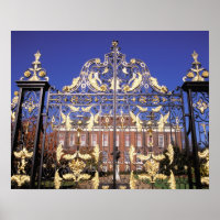 Europe, England, London. Gilded gate outside of