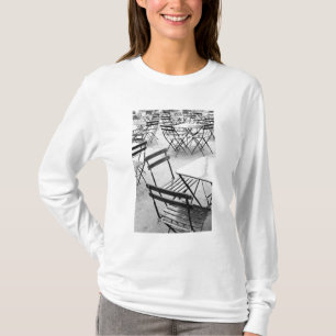 Europe, France, Paris. Chairs, Jardin du 3 T-Shirt