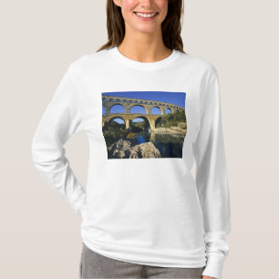 Europe, France, Pont du Gard. Pont du Gard, T-Shirt