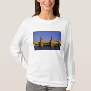 Europe, Germany, Berlin. Kreuzberg, Oberbaum T-Shirt
