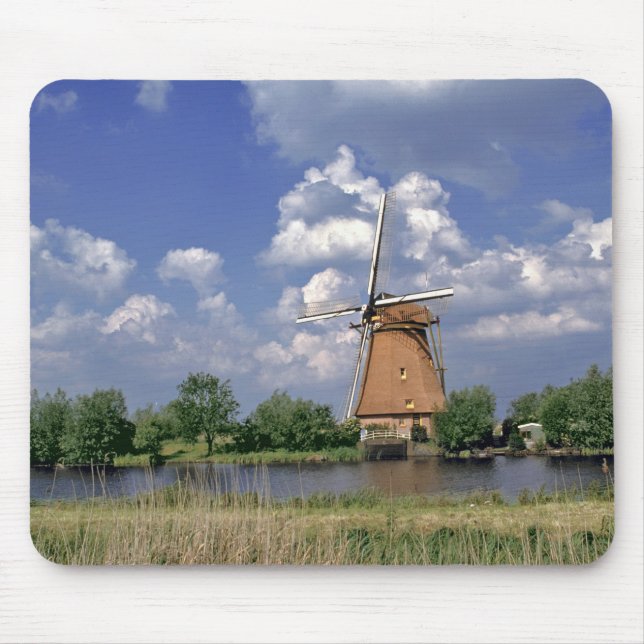 Europe, Netherlands, Kinerdijk. A windmill sits Mouse Mat (Front)