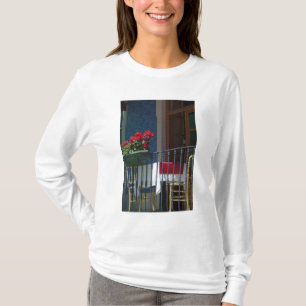 Europe, Portugal. Historic town of Sintra. T-Shirt