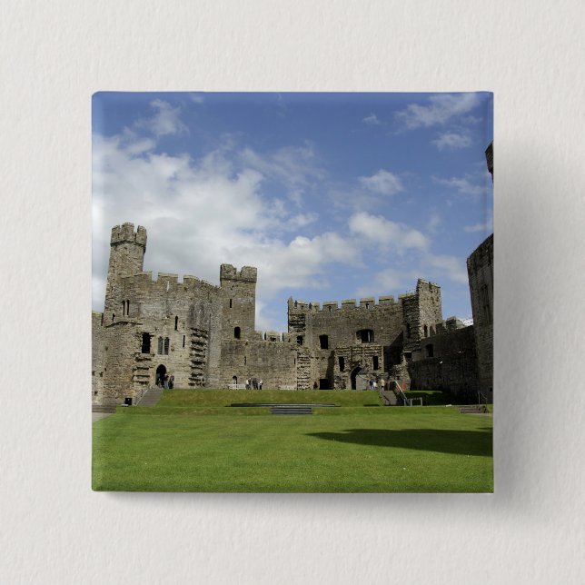 Europe, Wales, Caernarfon. Caernarfon Castle, 15 Cm Square Badge (Front)