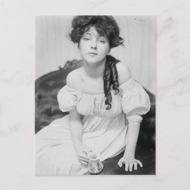 Evelyn Nesbitt about 1900 Postcard (Front)