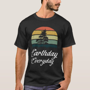 Everyday Save Nature Oceans Day Retro Vintage Eart T-Shirt