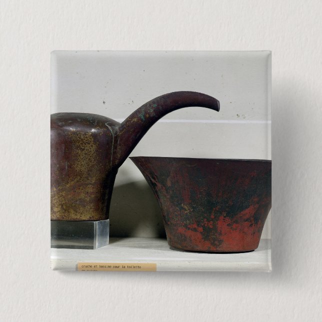 Ewer and basin (copper) 15 cm square badge (Front)