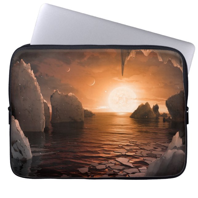 Exoplanet Trappist-1f From Its Icy Night Side. Laptop Sleeve (Front)