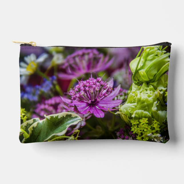 Exquisite magic of blossoms #1 accessory pouch (Front)