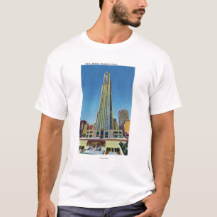 Exterior View of RCA Bldg, Rockefeller Centre T-Shirt