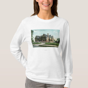 Exterior View of the Fairhaven In T-Shirt