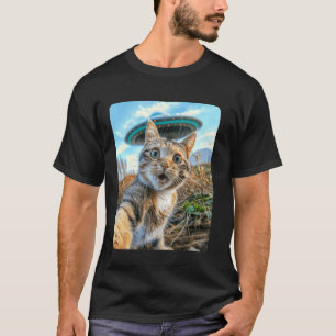 Extraterrestrial Encounter Cat Selfie with UFO T-Shirt