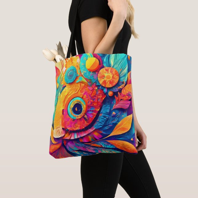 Eye-Shaped Leaf Close-Up Tote Bag (Close Up)