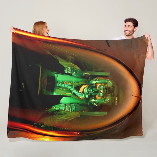 F-16C FIGHTING FALCON PILOT FLEECE BLANKET (In Situ)