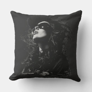 Face T-Shirt Cushion