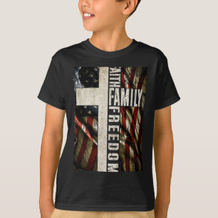 Faith Family Dom - Patriotic Christian Vintage Usa T-Shirt
