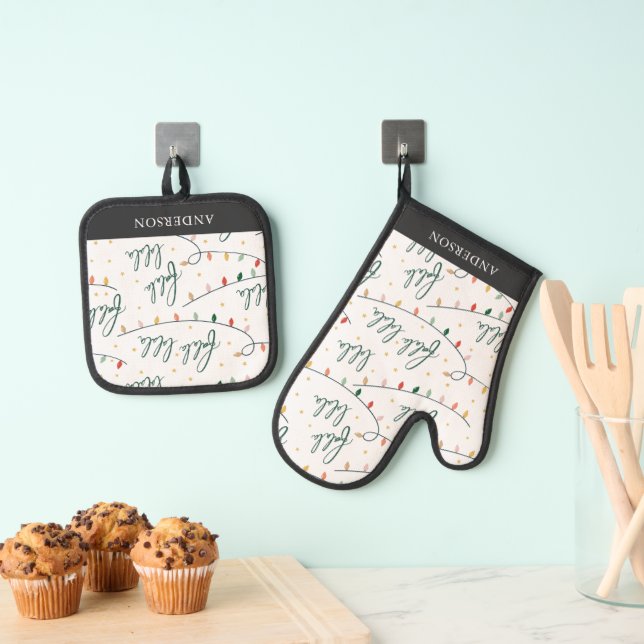 Falalala Script Christmas Lights Holiday Oven Mitt & Pot Holder Set (Insitu(Hanging))