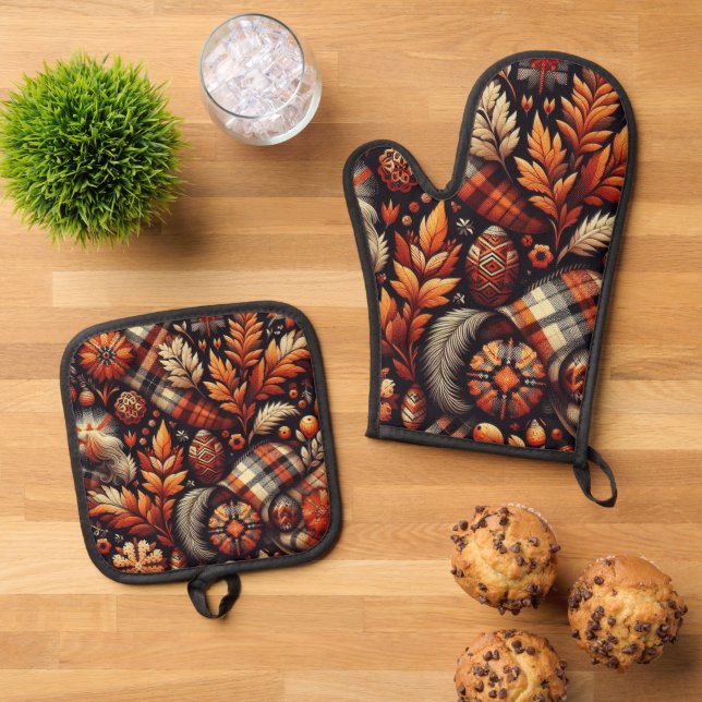 Fall Autumn Plaid Leaves Orange Black Pattern Oven Mitt & Pot Holder Set (Top Down)