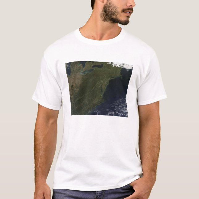Fall colours in the northeastern United States T-Shirt (Front)
