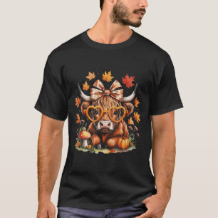 Fall Highland Cow Pumpkin Bow Thanksgiving Fall Gi T-Shirt