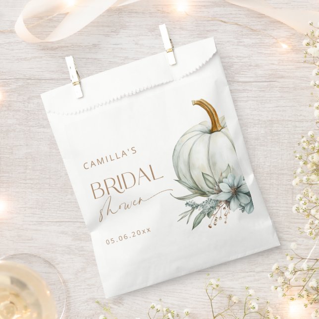 Fall In Love Bridal Shower Favour Bags (Clipped)