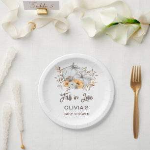 Fall in love paper plate