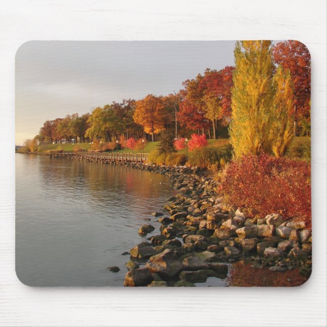 fall river bank mouse mat (Front)