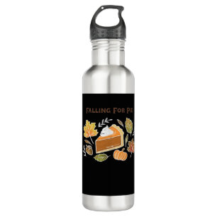 Falling for Pie – Cozy Autumn Pumpkin Pie Design C 710 Ml Water Bottle