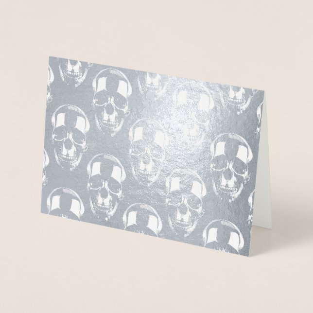 Falln Dark Skulls Foil Card (Front)