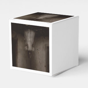 Falln I See You Favour Box