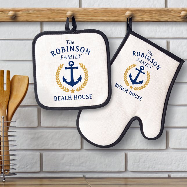 Family Beach House Anchor Gold Laurel Star White Oven Mitt & Pot Holder Set (Creator Uploaded)