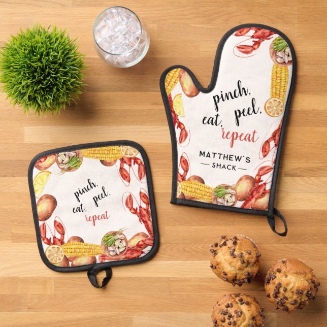 Family Crawfish Boil Cookout Personalised Oven Mitt & Pot Holder Set (Top Down)