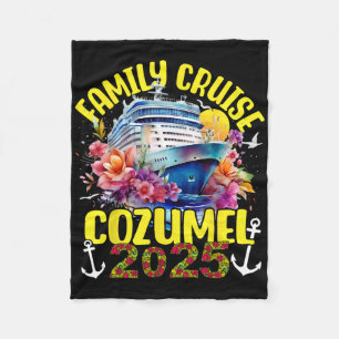 Family Cruise 2025 Cozumel Mexico Family Trip Frie Fleece Blanket