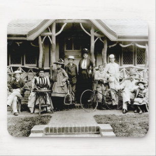 Family Group, c.1900 (b/w photo) Mouse Mat